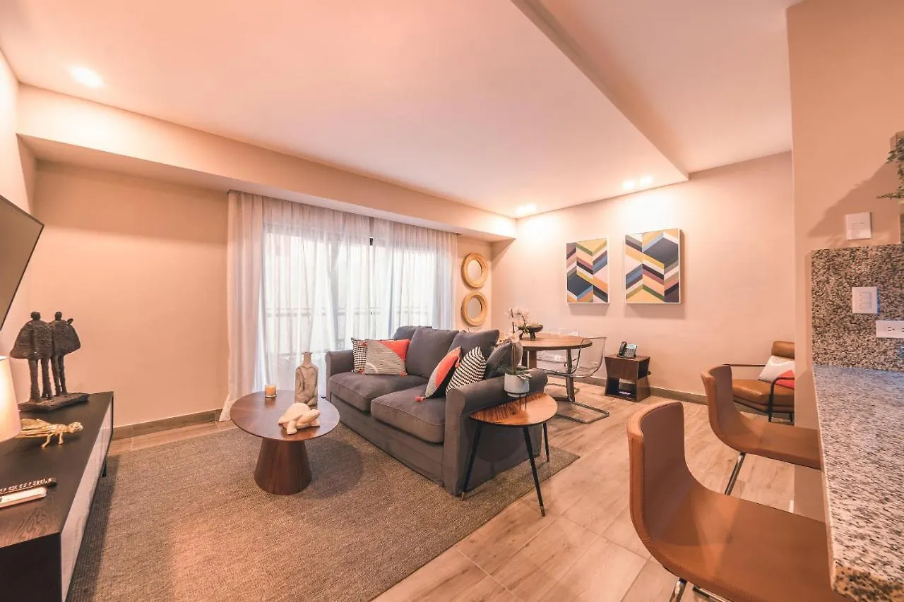 Fully Serviced Apartment At Regatta Living - 2C Santo Domingo 0*,