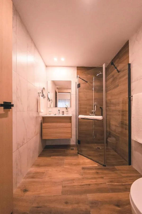 Fully Serviced Apartment At Regatta Living - 2C Santo Domingo